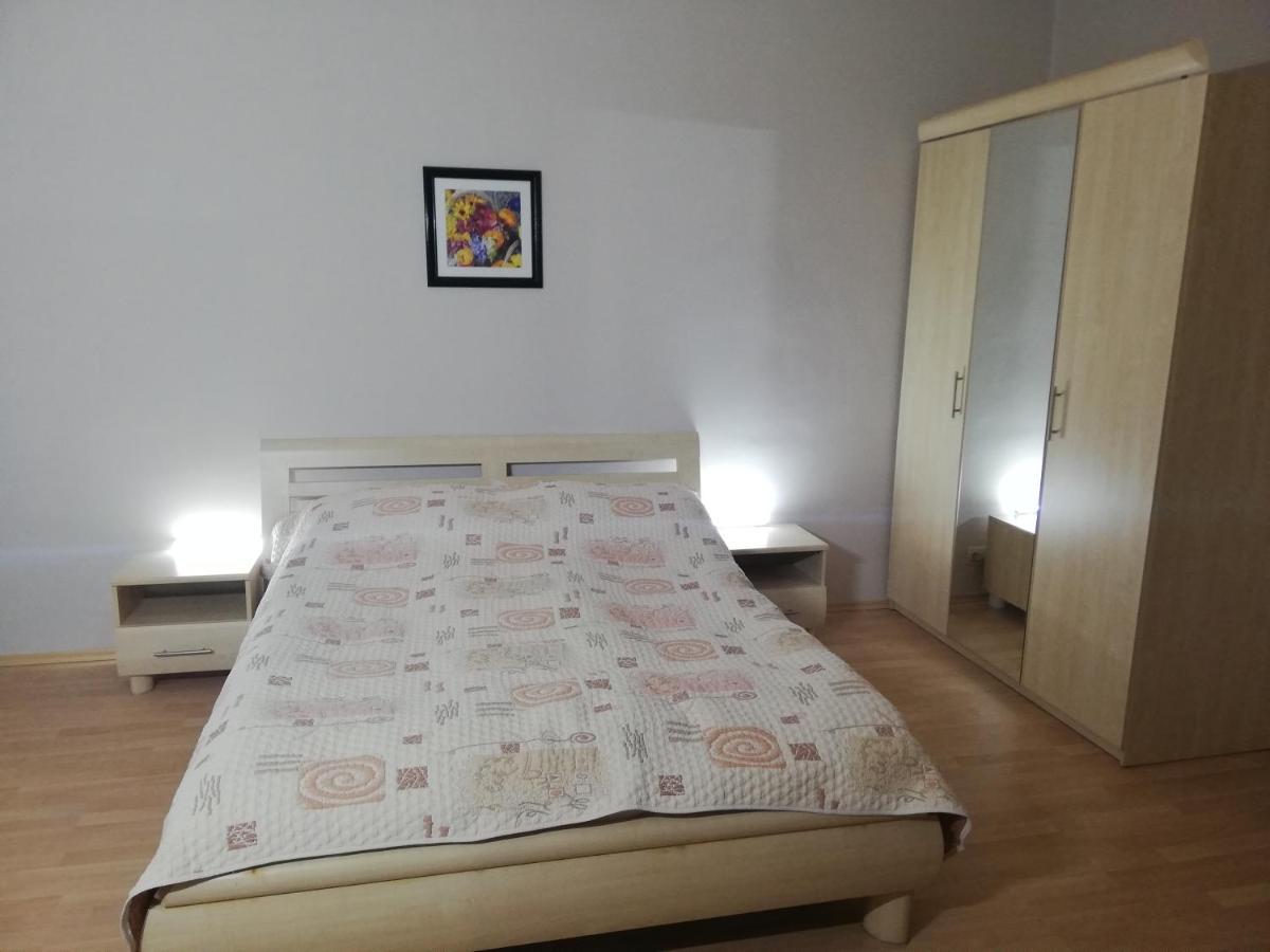 Apart Hotel Central Razgrad エクステリア 写真