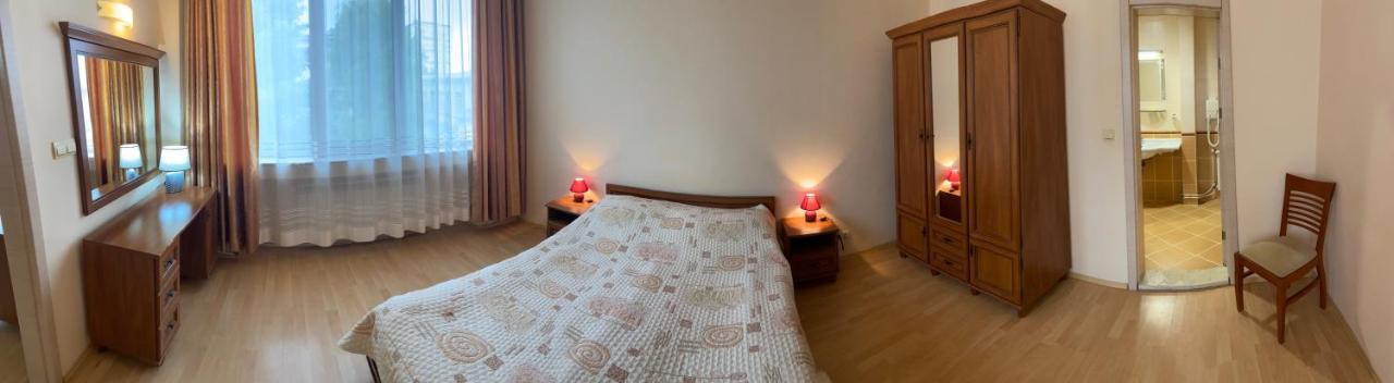 Apart Hotel Central Razgrad エクステリア 写真