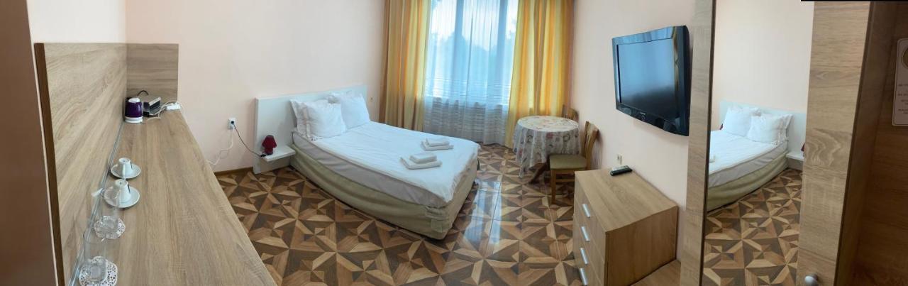 Apart Hotel Central Razgrad エクステリア 写真